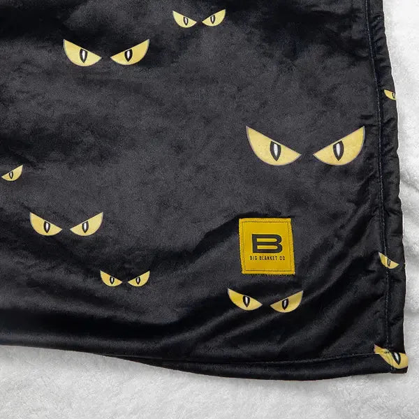 Mallowfern Sherpa Throw Blanket - Spooky Eyes