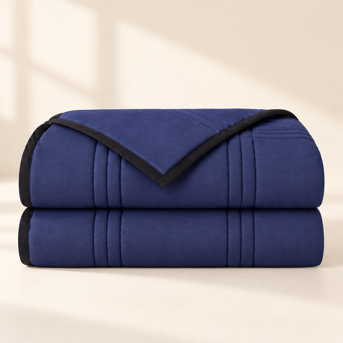 Reversible Cooling Comforter in Dark Blue