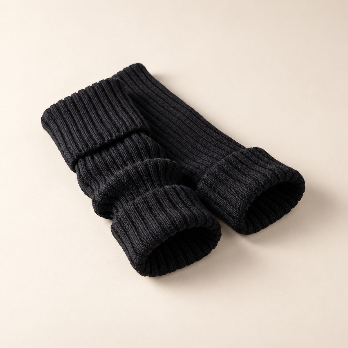 Ribbed Leg Warmers in Black